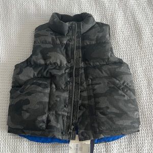 GAP boys camo vest